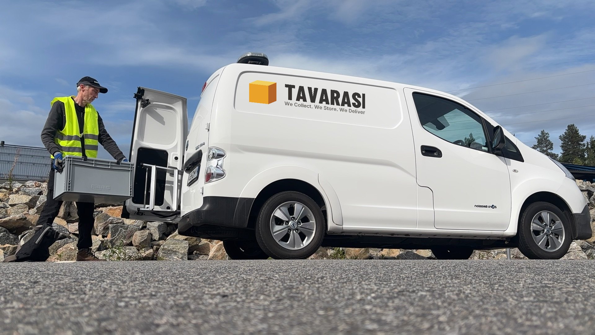 Lastaus pakettiautoon